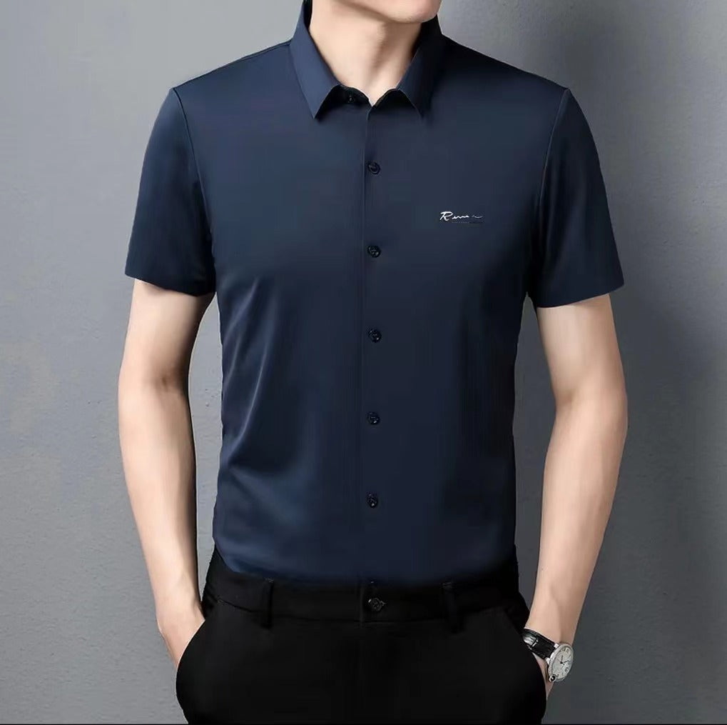 Camisa social masculina de manga curta que não precisa passar