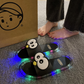 🩴✨ Pantufas LED de desenho animado – conforto divertido com luzes coloridas