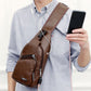 👜Bolsa de Peito Masculina em Couro PU Premium – Estilo, Organização e Segurança para o Dia a Dia