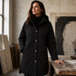 🔥 50% OFF HOJE! 🧥  Casaco Feminino de Inverno com Capuz e Matelassê em Diamante – Estilo Elegante, Visual Moderno e Conforto Para os Dias Frios ✨